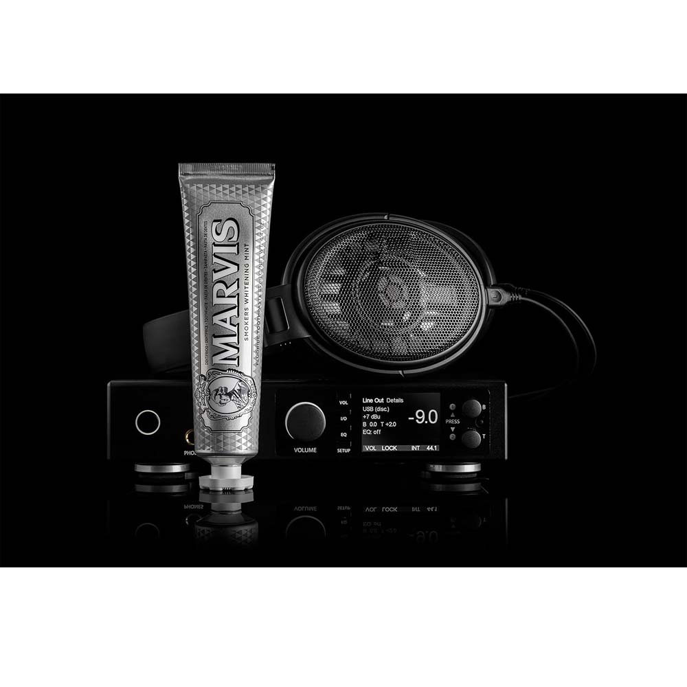 Marvis Smokers Whitening Toothpaste - Mint Flavor, 85ml, Natural Teeth Whitening, Plaque Removal, Long-Lasting Freshness Image