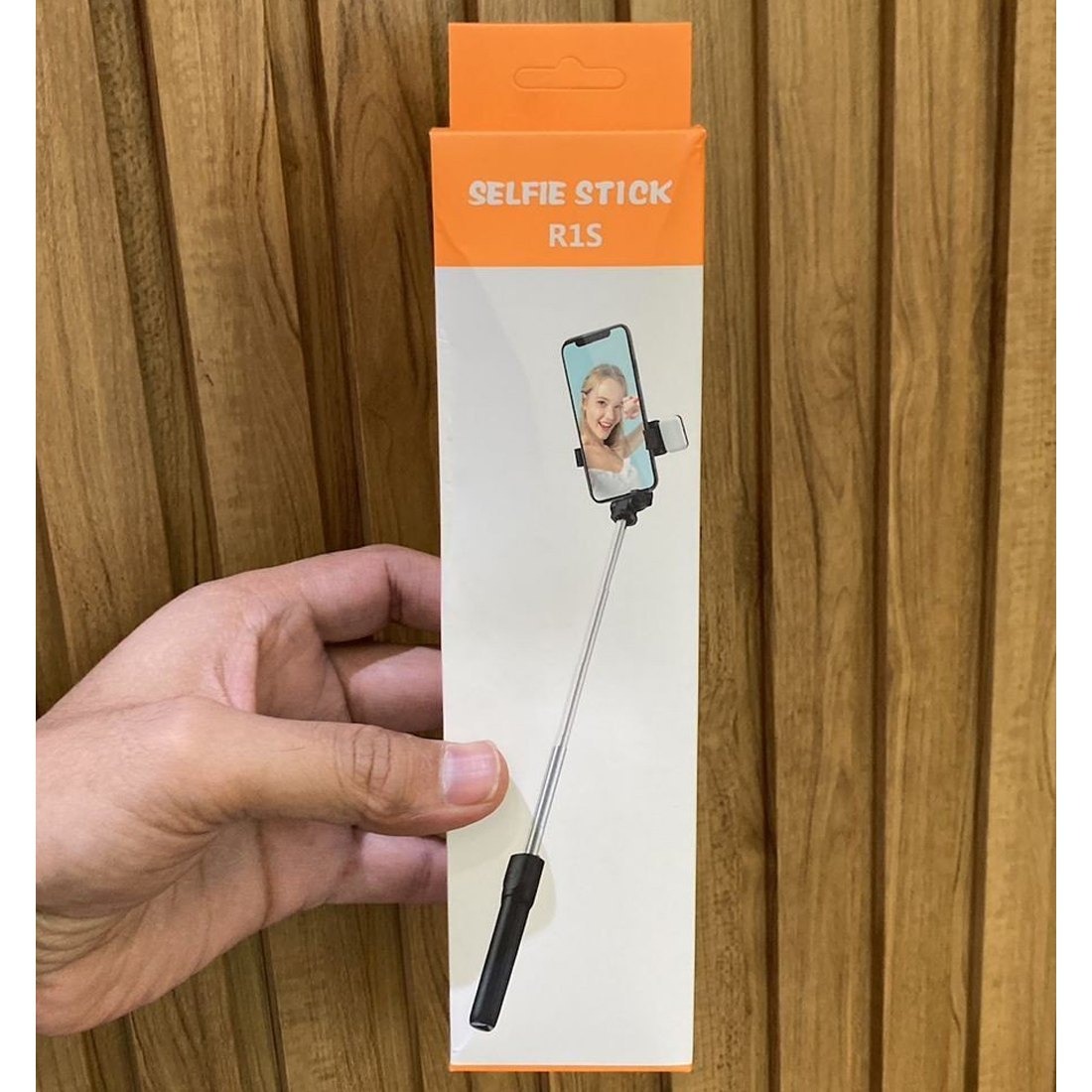 R1S Mobile Selfie Stick with Tripod and LED Light, 3-in-1 Extendable 70cm Selfie Stick for Phone & Camera, Bluetooth Remote, Adjustable Desktop Stand for iPhone, Android & Compact Cameras, Perfect for Photography, Vlogging & Live Streaming. Image