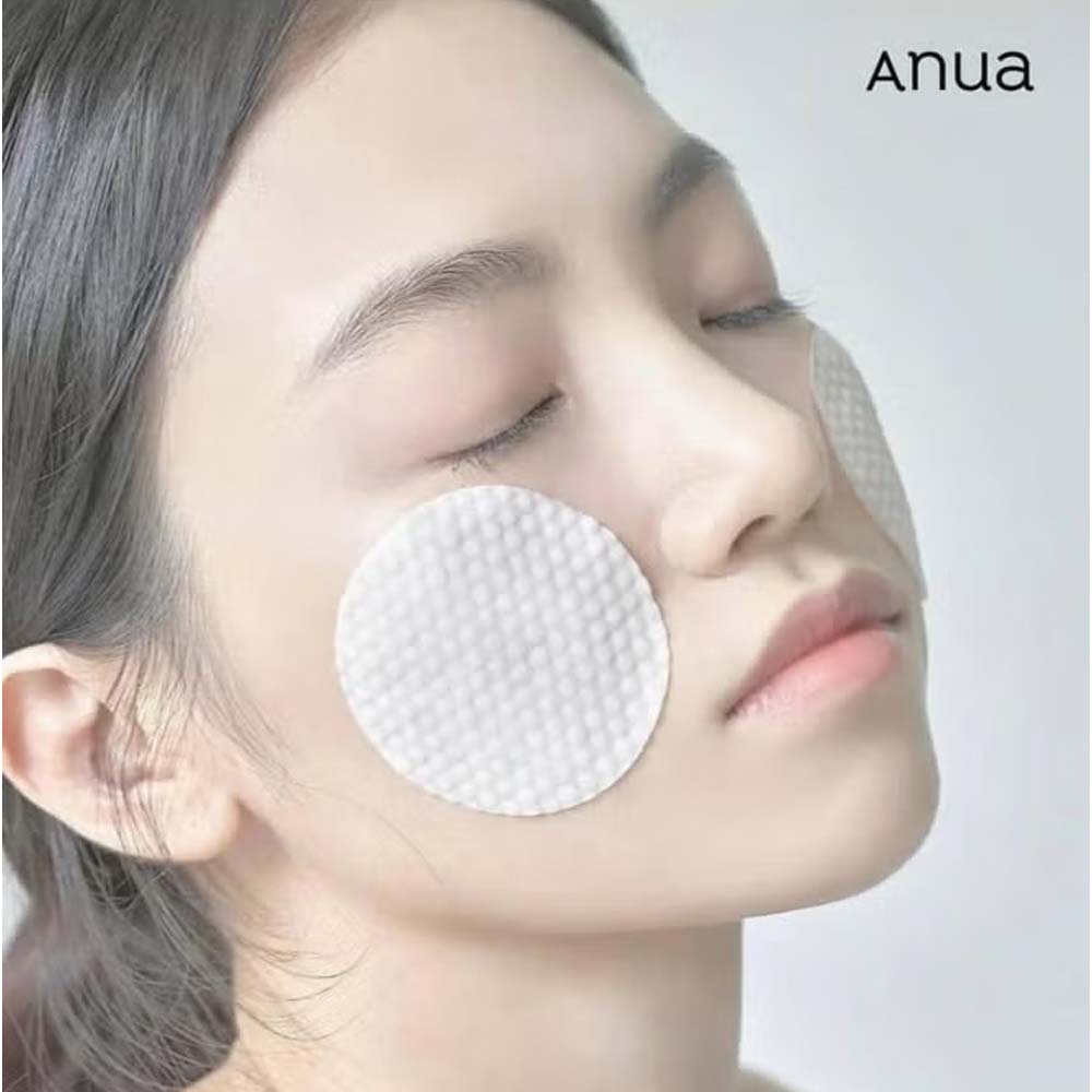 ANUA Heartleaf 77% Soothing Toner Pads. Gentle exfoliating & calming cotton pads for sensitive, troubled skin pads. Image