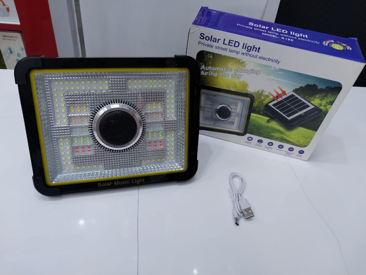 R-185 Solar LED Light | Private Street Lamp without Electricity | Eco-Friendly Outdoor Lighting Solution Image